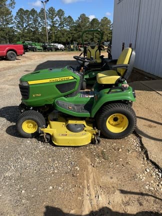 Main image John Deere X750